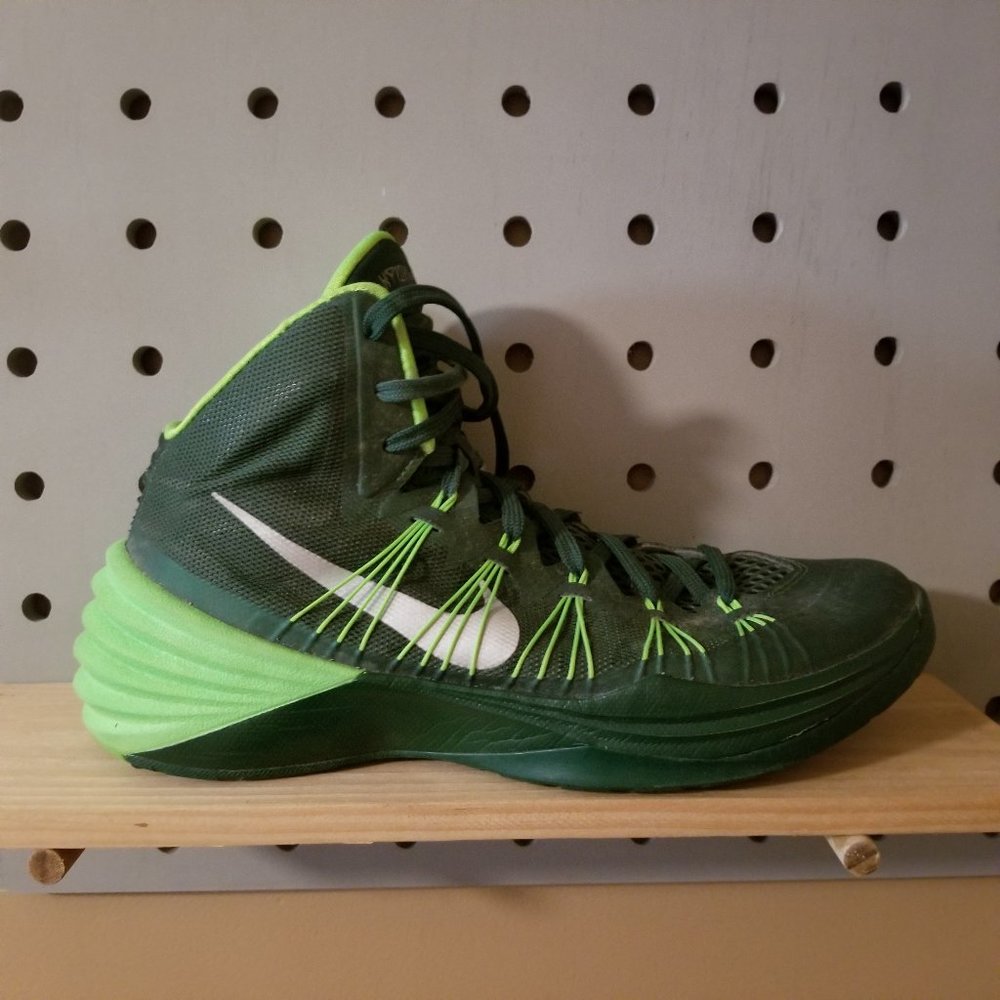 Nike Green on Green Hyperdunk Shoes Sz10
